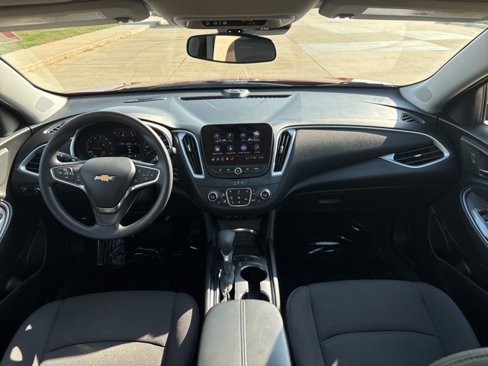 Used 2024 Chevrolet Malibu LT image 14