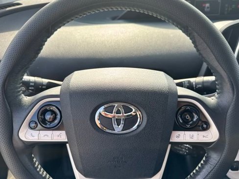 Used 2017 Toyota Prius Prime image 22