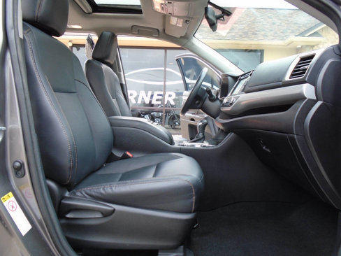 Used 2016 Toyota Highlander XLE image 14