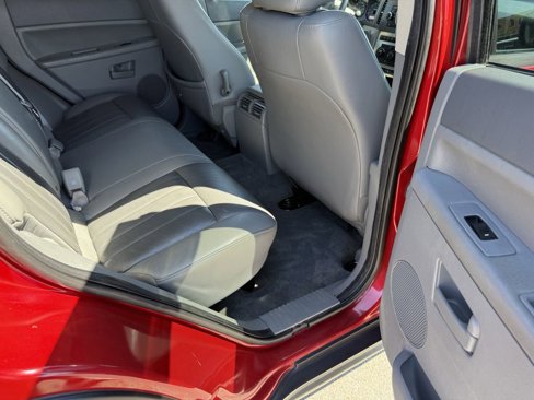 Used 2006 Jeep Grand Cherokee Laredo image 31