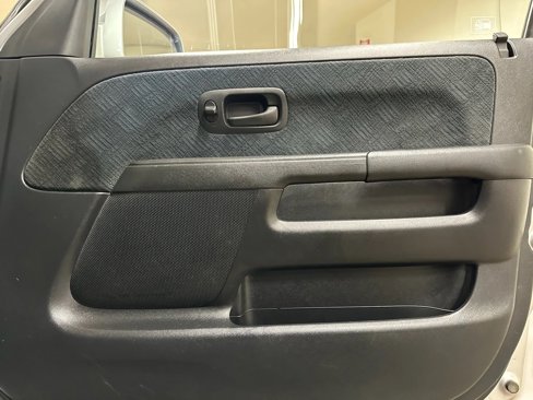 Used 2005 Honda CR-V EX image 16