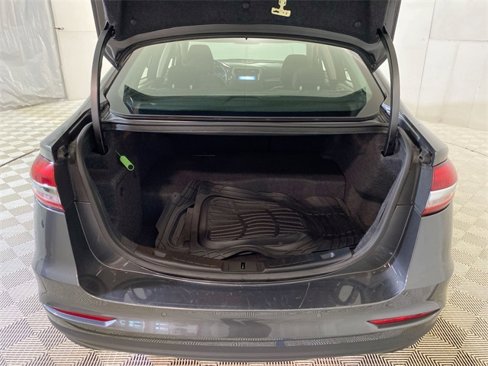 Used 2019 Ford Fusion SE image 30
