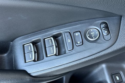 Used 2018 Honda Accord LX image 16