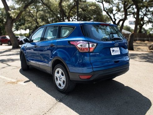Used 2017 Ford Escape S image 3