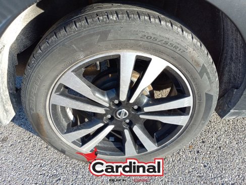 Used 2020 Nissan Kicks SV image 4