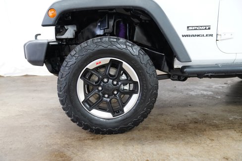 Used 2015 Jeep Wrangler Sport image 14