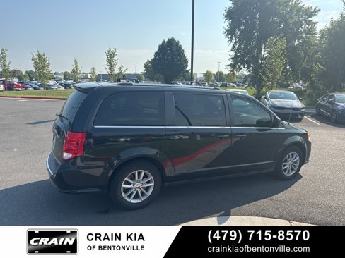 Used 2020 Dodge Grand Caravan SXT image 5