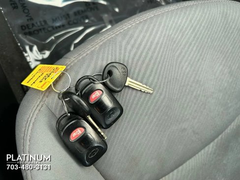 Used 2013 Hyundai Elantra GLS image 16