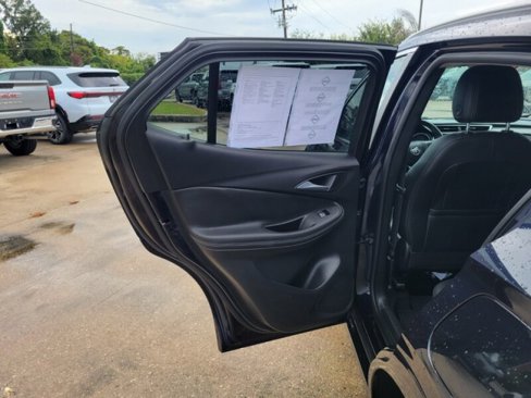 Used 2021 Buick Encore GX Select w/ Sport Touring Package image 28