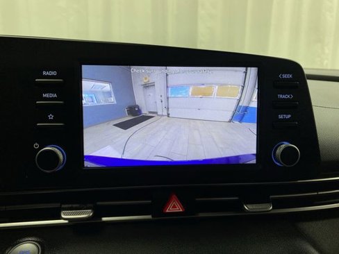 Used 2022 Hyundai Elantra SEL w/ Cargo Package image 8