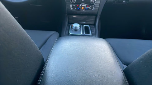 Used 2018 Chrysler 300 Touring image 33