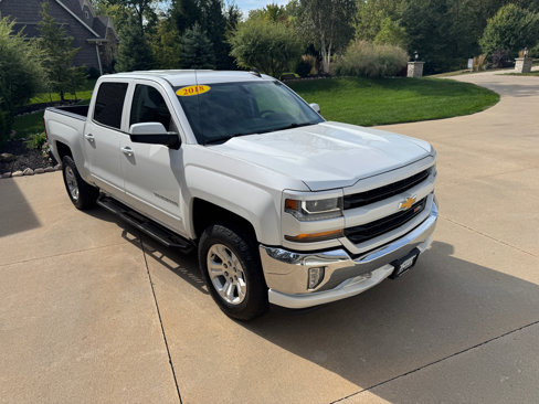 Used 2018 Chevrolet Silverado 1500 LT w/ All Star Edition image 28