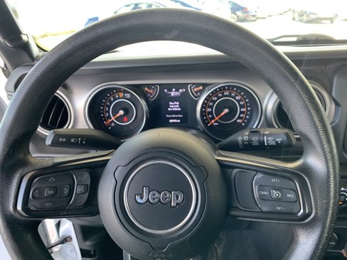 Used 2020 Jeep Wrangler Sport image 15