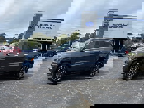 Used 2021 Jeep Grand Cherokee Limited w/ Trailer Tow Group IV image 4