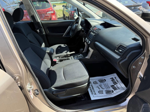 Used 2016 Subaru Forester 2.5i w/ Alloy Wheel Package image 14
