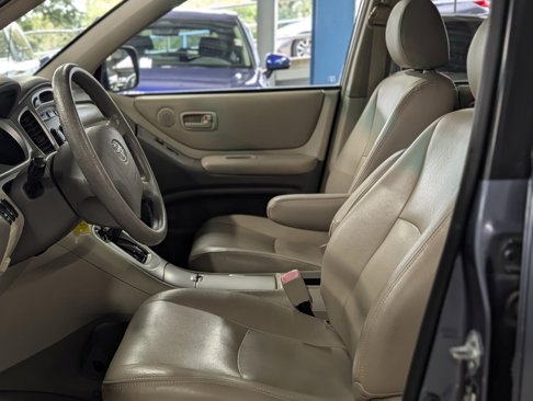 Used 2005 Toyota Highlander V6 image 13