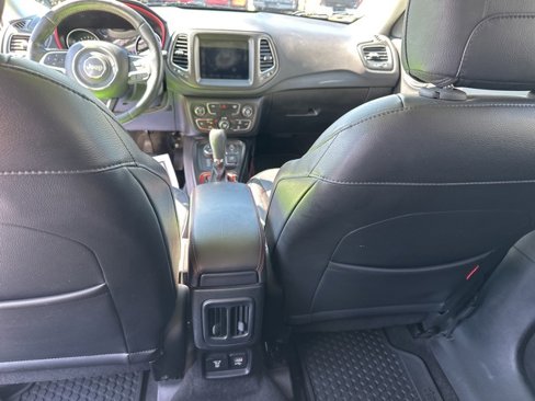 Used 2018 Jeep Compass Trailhawk w/ Navigation Group image 13