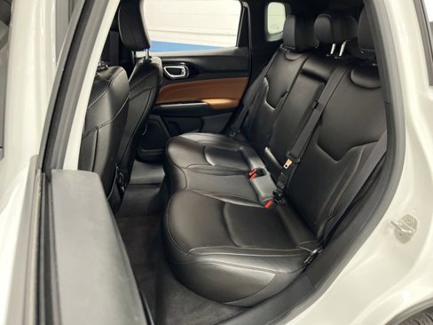 Certified 2024 Jeep Compass Limited image 28