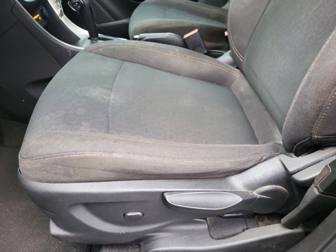 Used 2018 Chevrolet Trax LS image 19