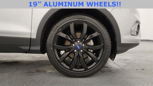Used 2017 Ford Escape Titanium image 12