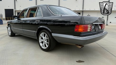 Used 1991 Mercedes-Benz 560 SEL image 4
