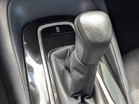 Used 2020 Toyota Corolla LE image 11