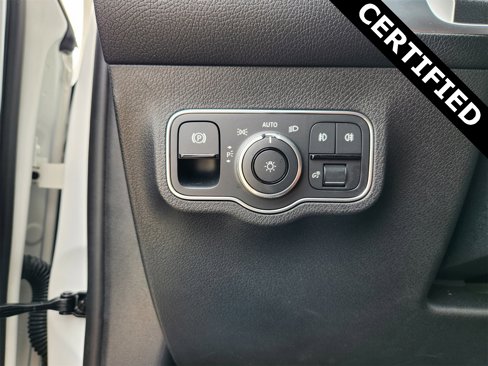 Used 2022 Mercedes-Benz GLB 250 image 23