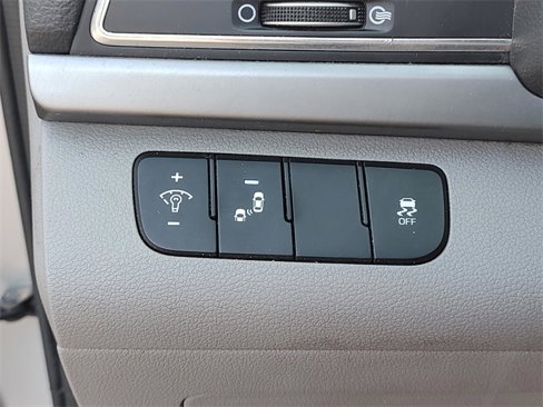 Used 2018 Hyundai Elantra SEL image 26