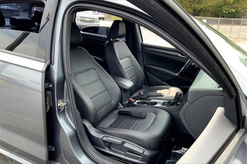 Used 2021 Volkswagen Passat 2.0T R-Line image 8