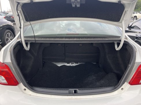 Used 2012 Toyota Yaris Sedan image 12