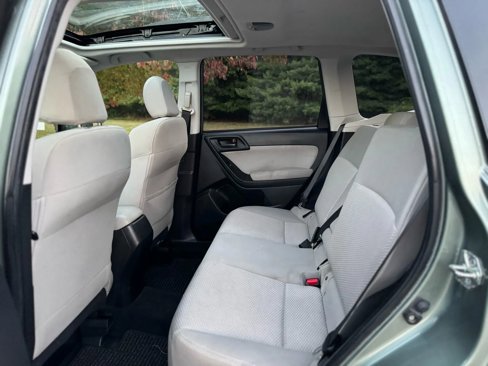 Used 2014 Subaru Forester 2.5i Premium w/ All-Weather Package image 12