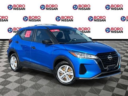 Certified 2022 Nissan Kicks S image 1