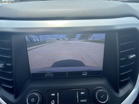 Used 2023 GMC Acadia SLE w/ Driver Convenience Package image 28