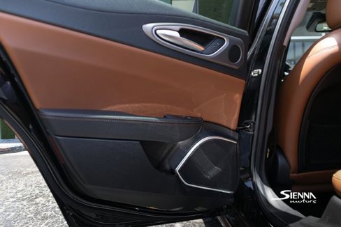 Used 2018 Alfa Romeo Giulia image 18