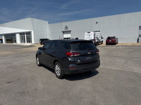 Used 2022 Chevrolet Equinox LS image 7