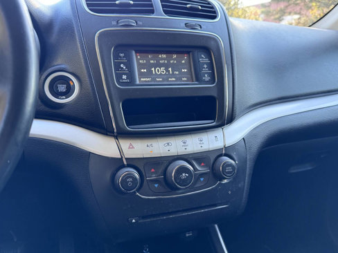 Used 2018 Dodge Journey SE w/ Connectivity Group image 13