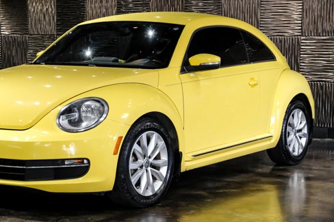 Used 2014 Volkswagen Beetle TDI image 10