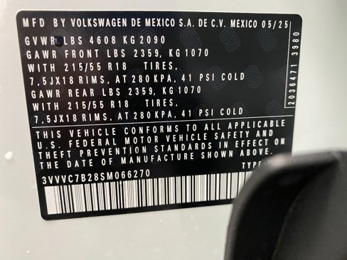 New 2025 Volkswagen Taos SE image 31