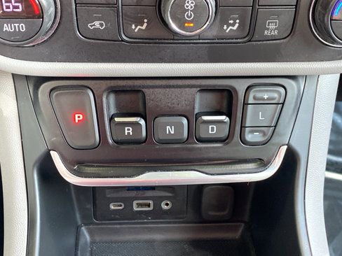 Used 2021 GMC Terrain SLT image 23