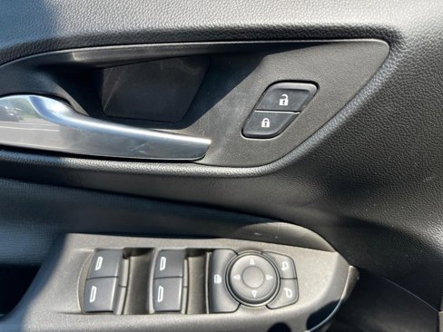 Used 2024 Buick Envista Avenir image 16