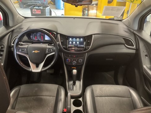 Used 2019 Chevrolet Trax LT w/ LT Convenience Package image 12
