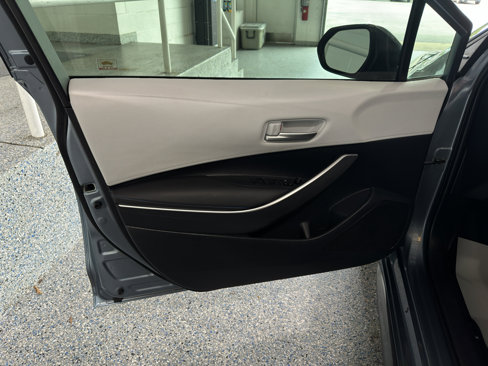 Used 2020 Toyota Corolla SE image 25