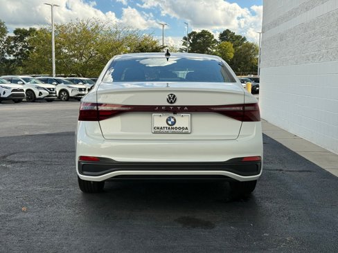 Used 2025 Volkswagen Jetta Sport image 9