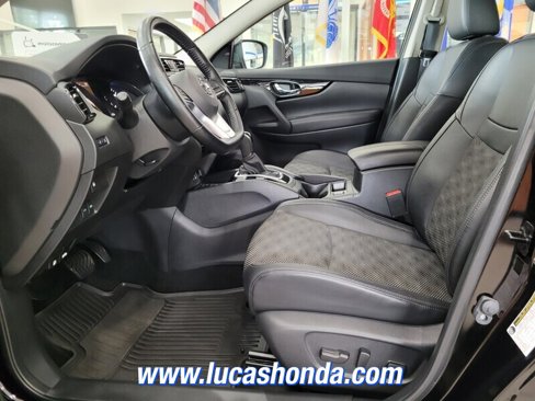 Used 2022 Nissan Rogue Sport SV w/ Technology Package image 7