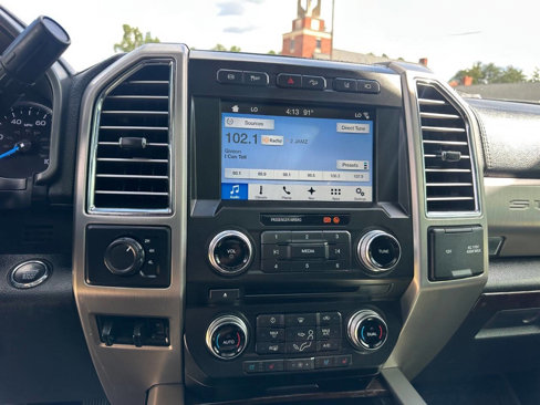 Used 2017 Ford F350 Platinum w/ Platinum Ultimate Package image 16