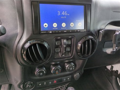 Used 2015 Jeep Wrangler Unlimited Sahara w/ Dual Top Group image 17