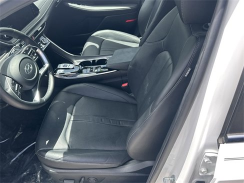 Used 2022 Hyundai Sonata Limited w/ Cargo Package image 16