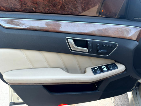 Used 2012 Mercedes-Benz E 350 Luxury image 13