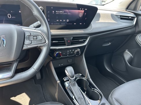 Used 2024 Buick Encore GX Sport Touring image 19