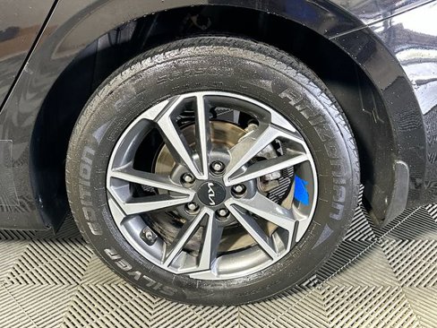 Used 2023 Kia Forte LXS w/ LXS Technology Package image 29